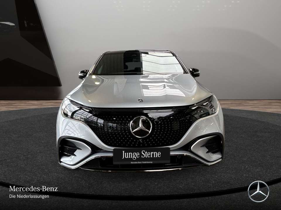 Mercedes-Benz EQE SUV - Imagem 3