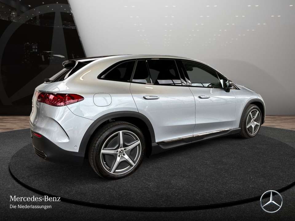 Mercedes-Benz EQE SUV - Imagem 8