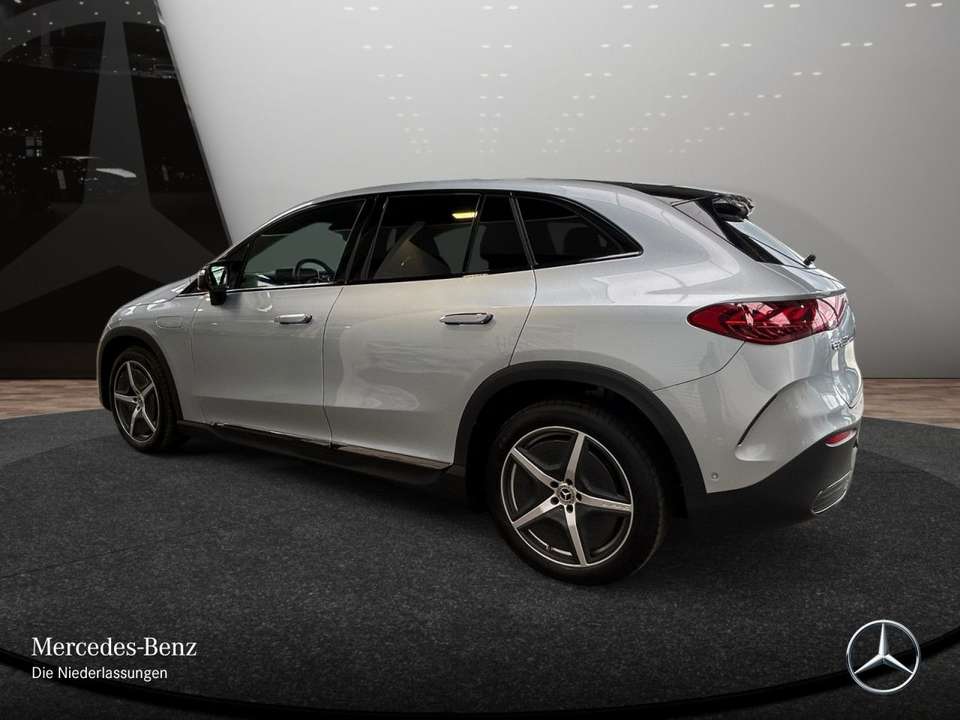 Mercedes-Benz EQE SUV - Imagem 10