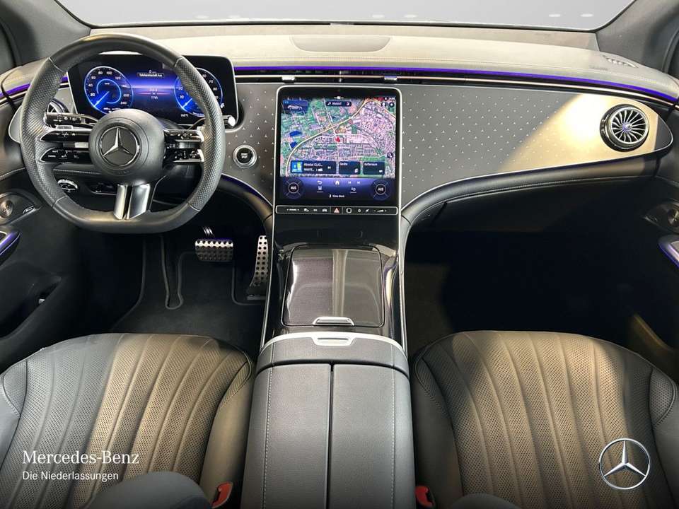 Mercedes-Benz EQE SUV - Imagem 13