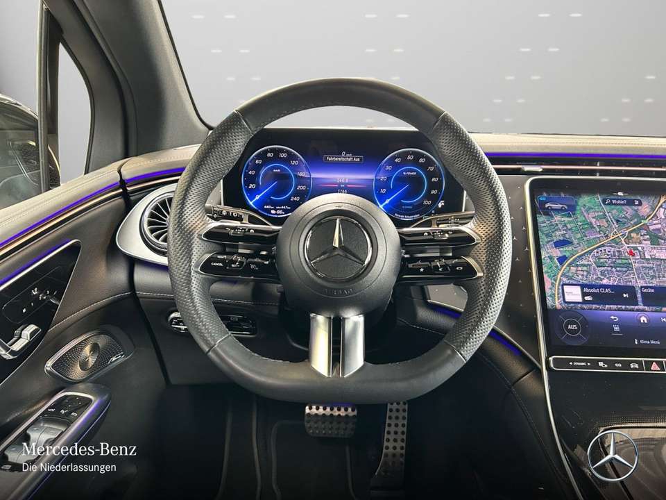 Mercedes-Benz EQE SUV - Imagem 14