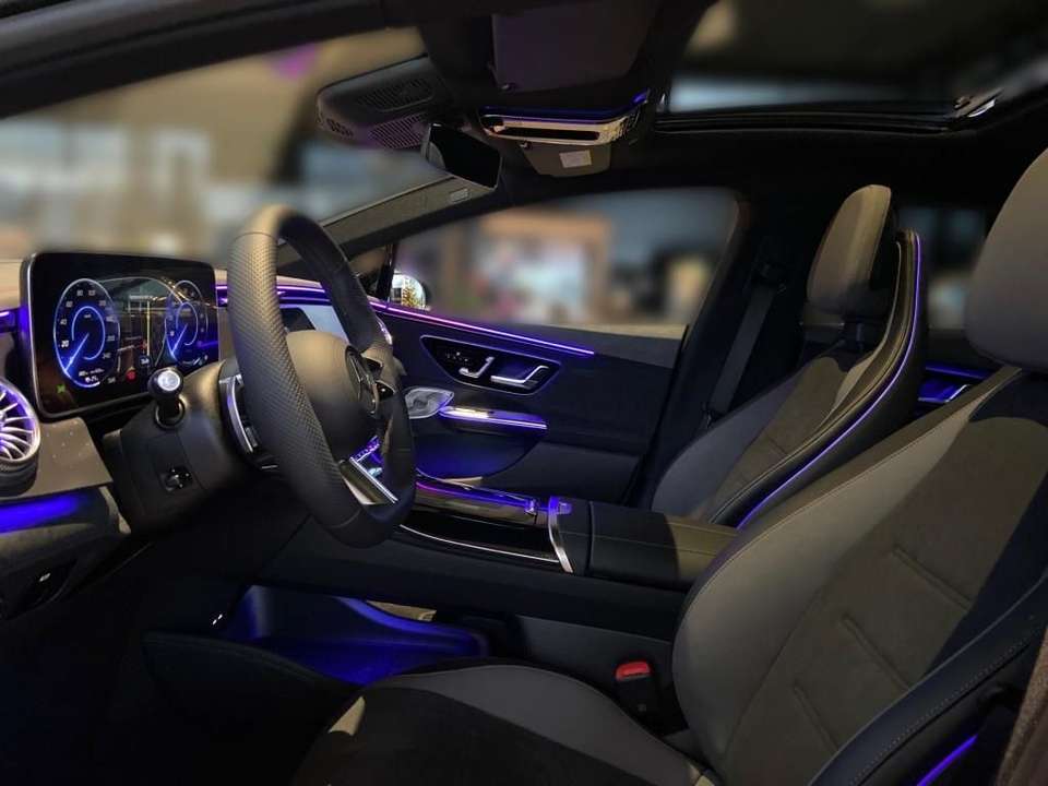 Mercedes-Benz EQE 350 - Imagem 5