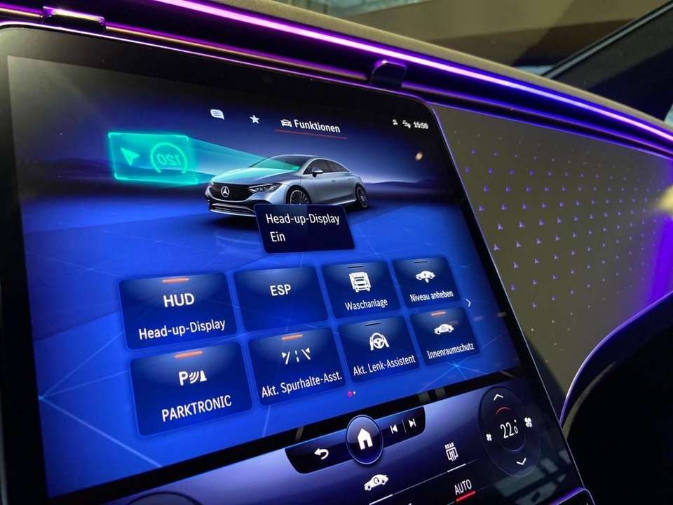 Mercedes-Benz EQE 350 - Imagem 9