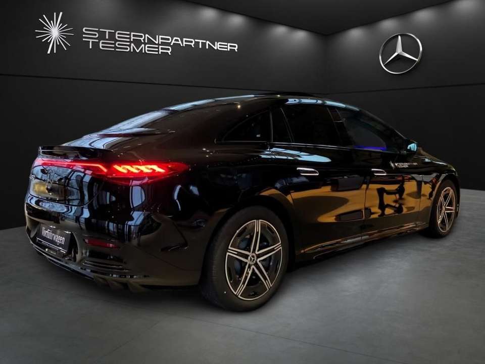 Mercedes-Benz EQE 350 - Imagem 11