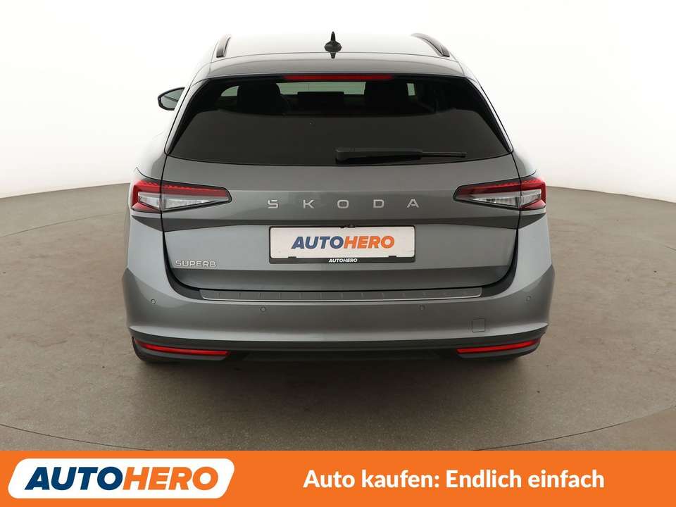 Skoda Superb - Imagem 5